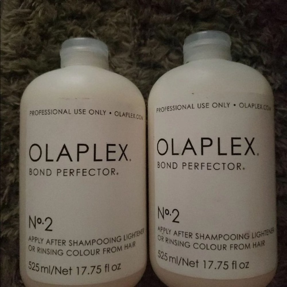 2 bottles of Olaplex Bond Perfector